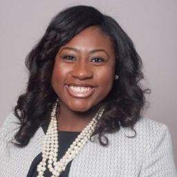 Chanelle Headshot